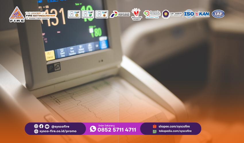 alat pemadam kantor, apar 50kg terbaik, apar foam terbaik, apar wajib pabrik, bahaya kebakaran kerja, cegah kebakaran industri, detektor asap kantor, evakuasi darurat kantor, fire safety training, keamanan kerja aktif, kebakaran kantor, keselamatan kerja prioritas, pelatihan apar perusahaan, peralatan k3 lengkap, prosedur kebakaran kerja, proteksi kebakaran tempat kerja, sistem proteksi api, solusi kebakaran modern, tanggap darurat pabrik, titik rawan kebakaran, instalasi listrik kebakaran, 2 perangkat dibiarkan menyala