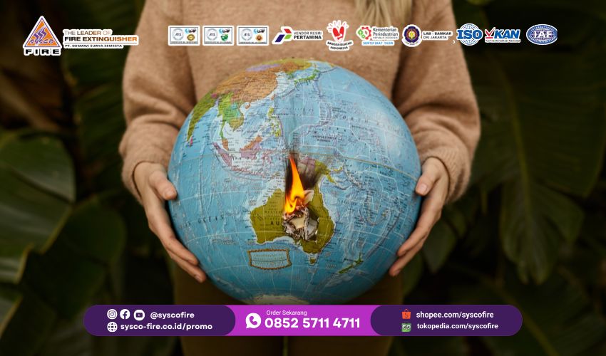 dampak kebakaran, kebakaran, penyebabkebakaran, segitigaaapi, alatpemadam, apar, keselamatan, pencegahankebakaran, edukasikebakaran, emergencysafety, fireprotection, damkar, keamananbangunan, detektorasap, fireblanket, hydrantsystem, firealarm, keselamatanlingkungan, tanggapdarurat, safetyfirst, cegahkebakaran, siklus kebakaran